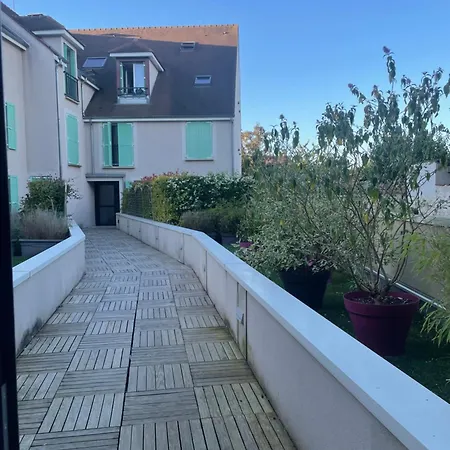 Elo Apartment
